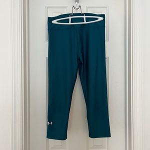 Under Armour Women's Compression HeatGear Cropped Leggings